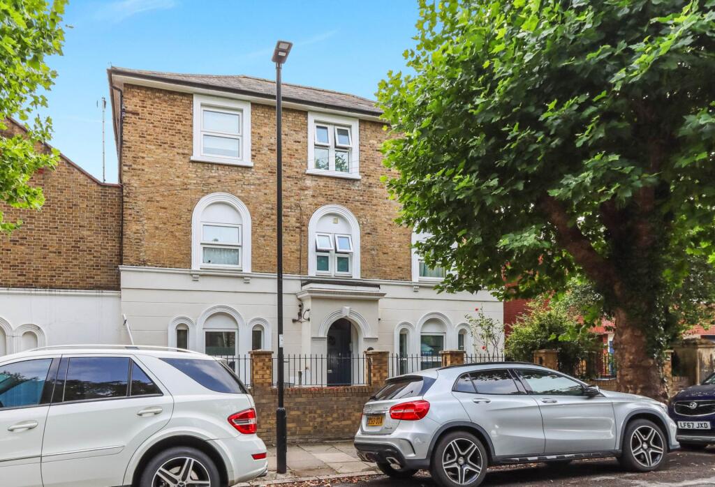 Main image of property: Woodland House, Woodland Road