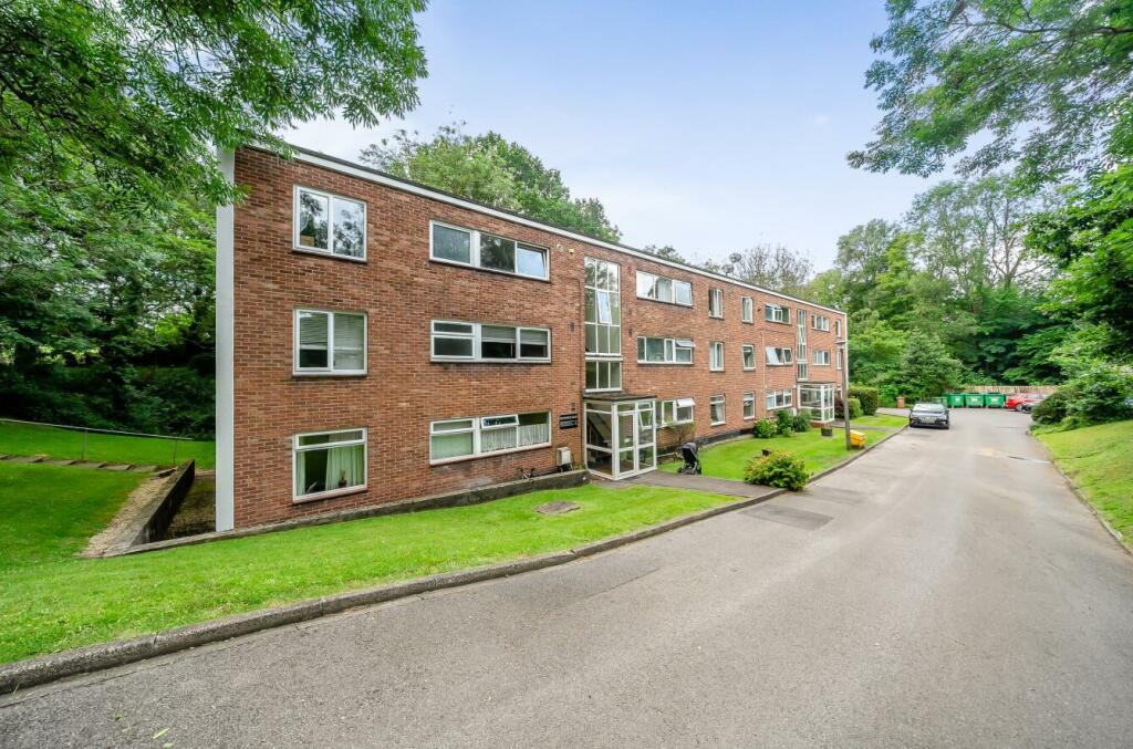 2 bedroom flat for sale in Hiltingbury Road, Hiltingbury, Chandler's