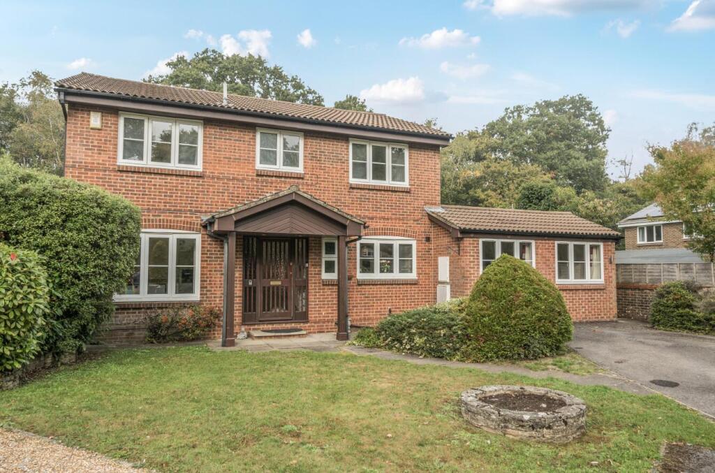 Main image of property: Raglan Close, Valley Park, Chandler's Ford