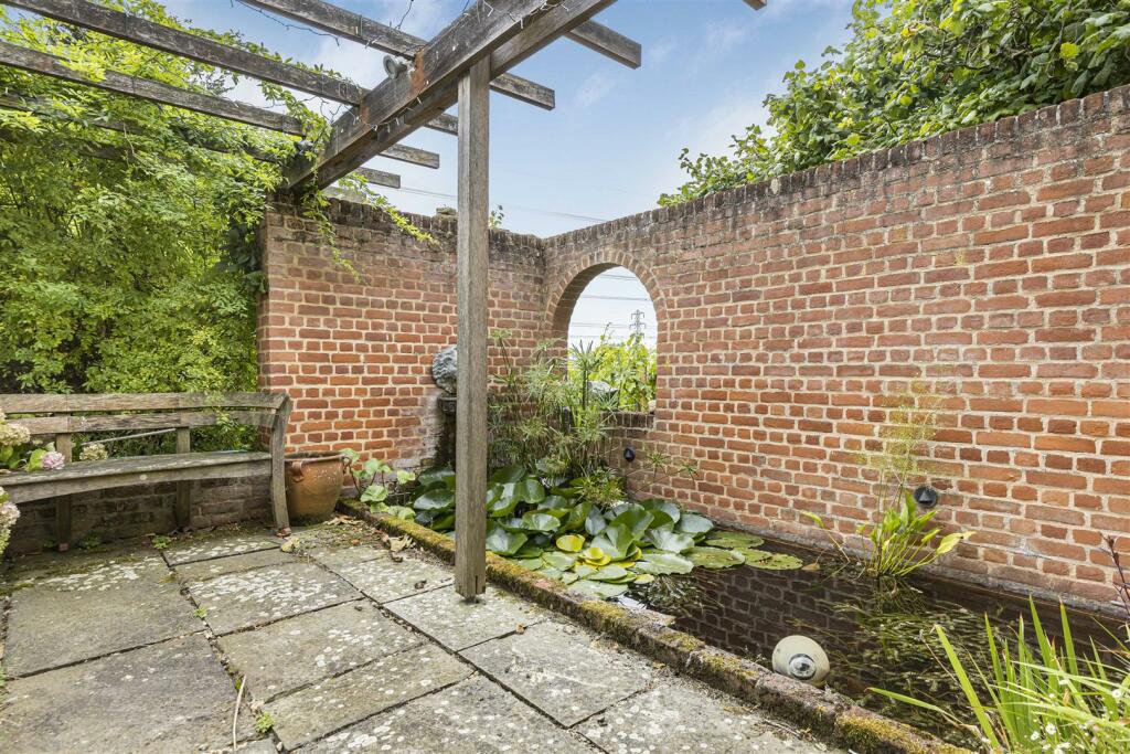 Additional property image - Ollivers Farm, Yeldham Road, Toppesfield, Halstead
