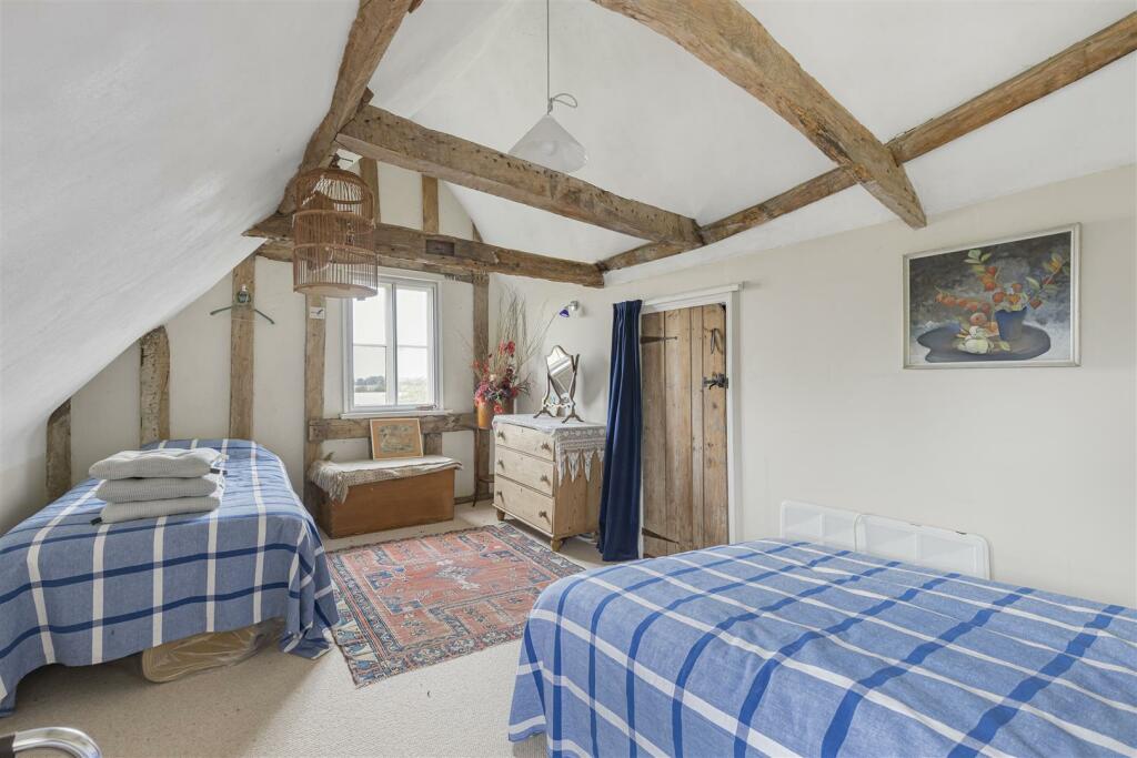 Additional property image - Ollivers Farm, Yeldham Road, Toppesfield, Halstead