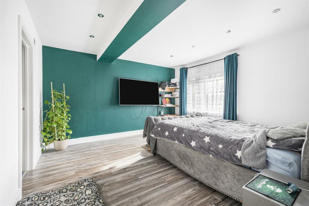 Additional property image - Cardinals Green, Horseheath, Cambridge