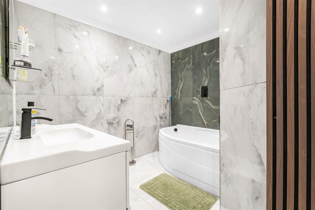Additional property image - Cardinals Green, Horseheath, Cambridge