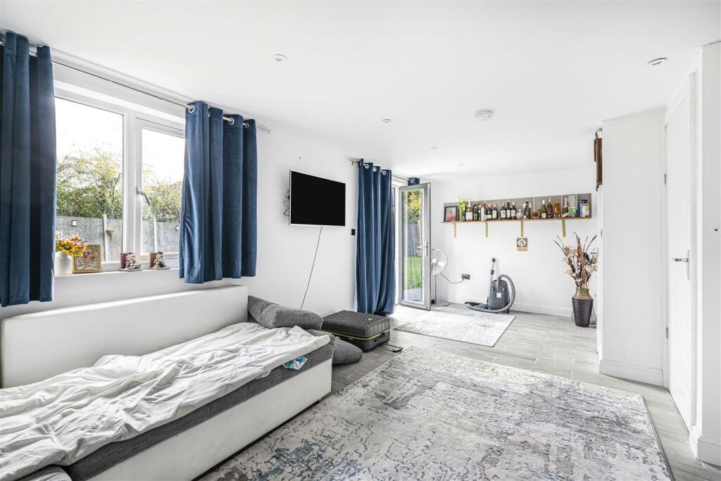 Additional property image - Cardinals Green, Horseheath, Cambridge
