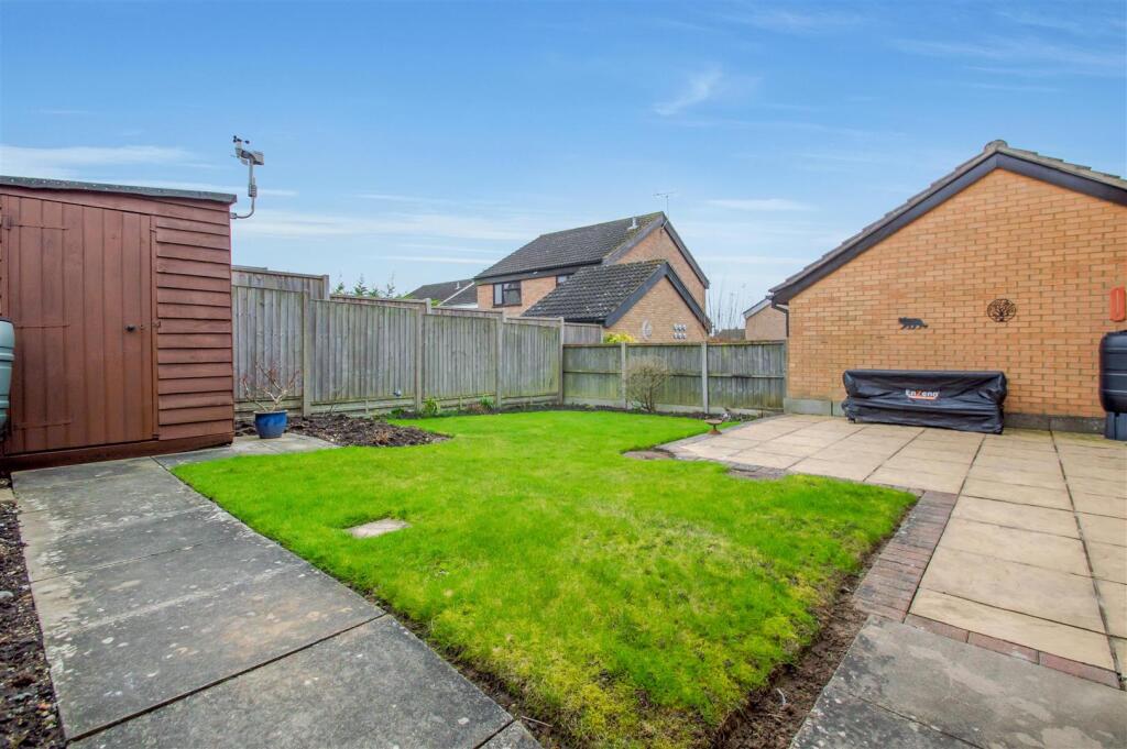Additional property image - Lophams Close, Haverhill
