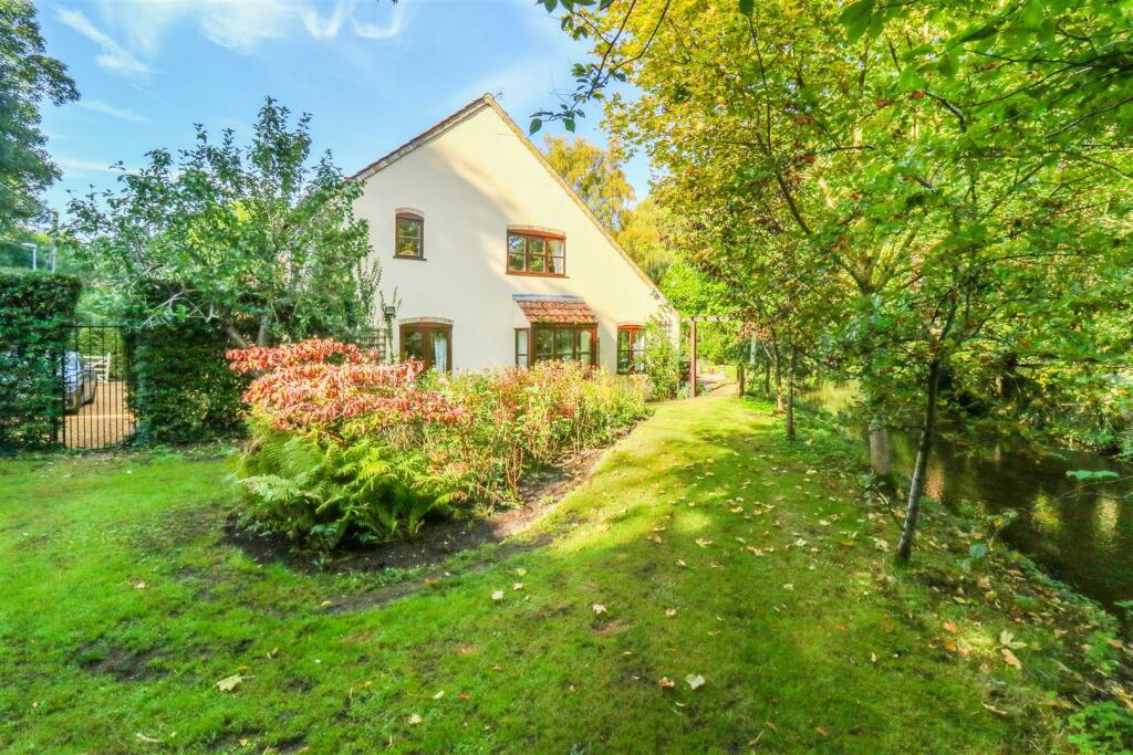 Additional property image - River Lane, Fordham