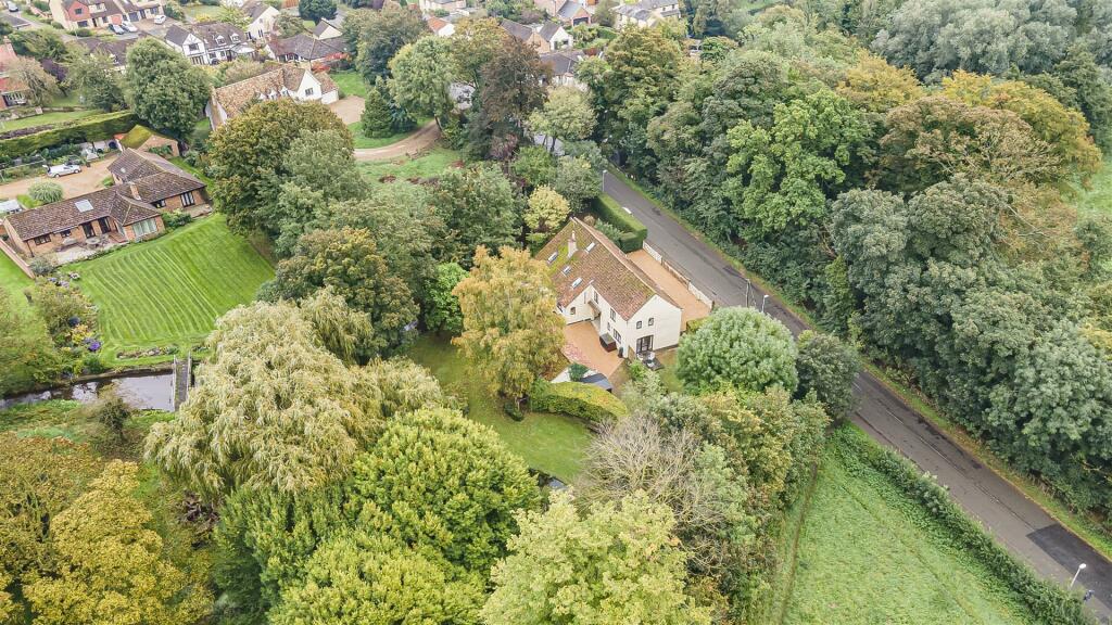 Additional property image - River Lane, Fordham