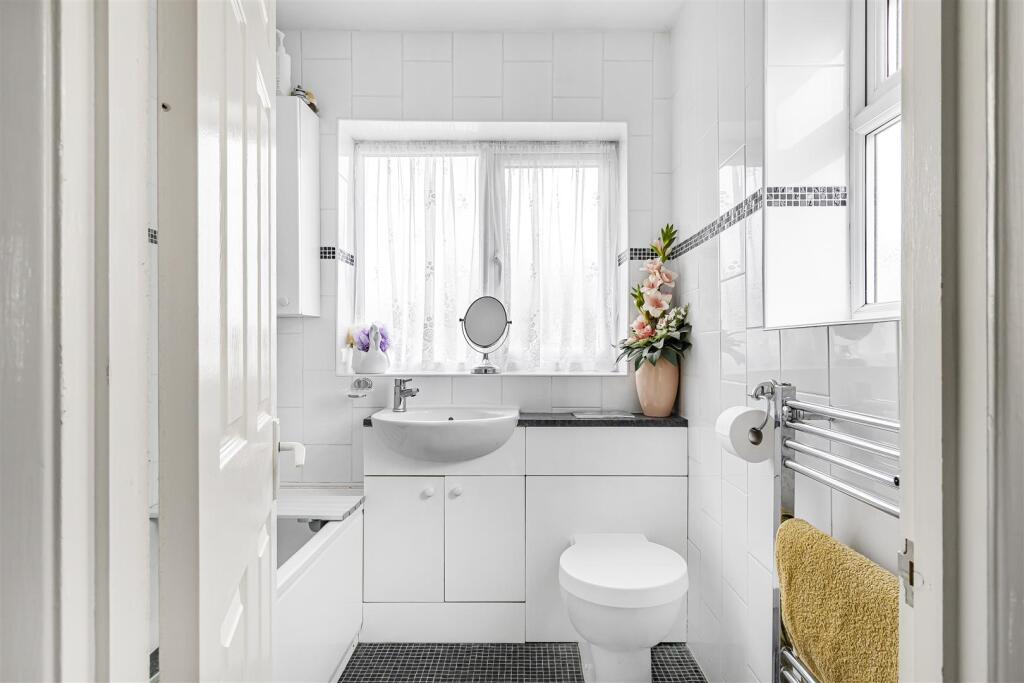 Additional property image - Orchard Way, Burwell