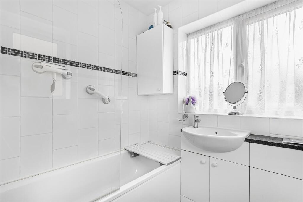 Additional property image - Orchard Way, Burwell