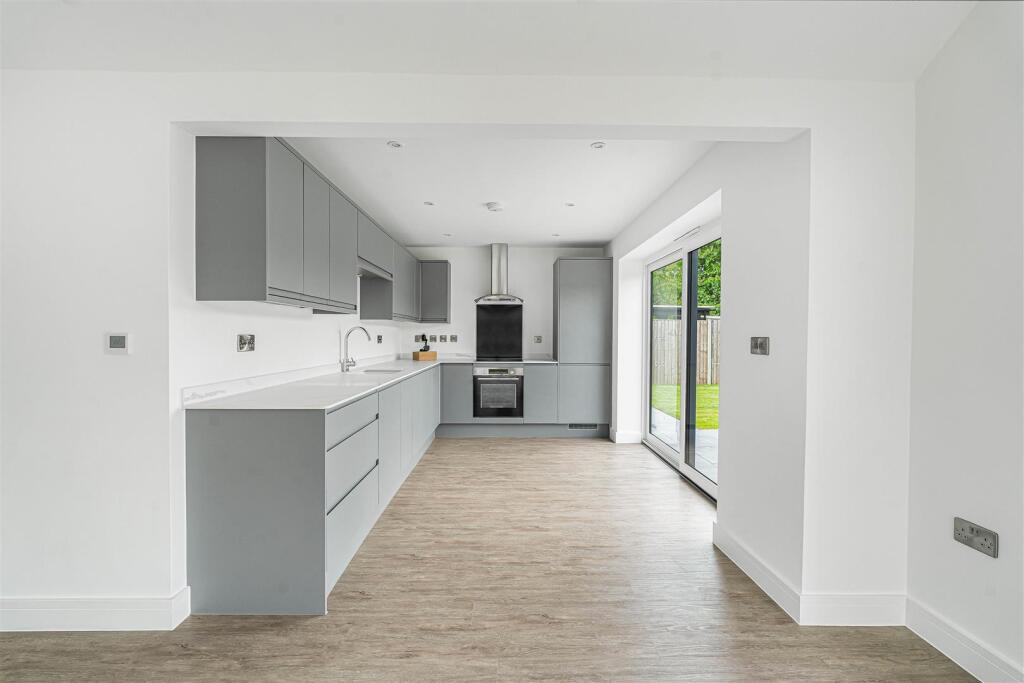 Main image of property: Newport Avenue, Fordham