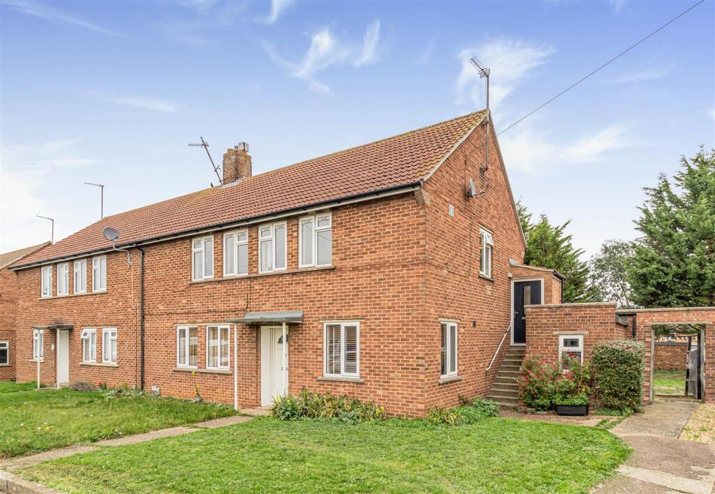 Main image of property: Freshfields, Newmarket