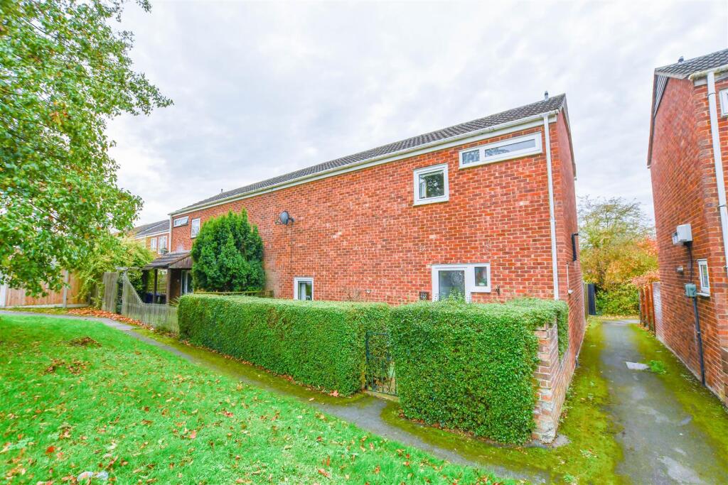 Main image of property: Parkers Walk, Newmarket
