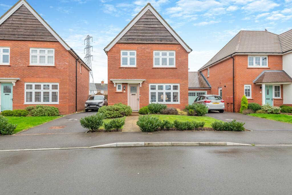 3 bedroom detached house for sale in Great Spring Road, Caldicot, NP26