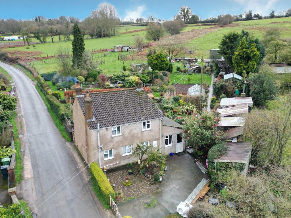 2 bedroom detached house for sale in The Common, Woolaston, Lydney, GL15