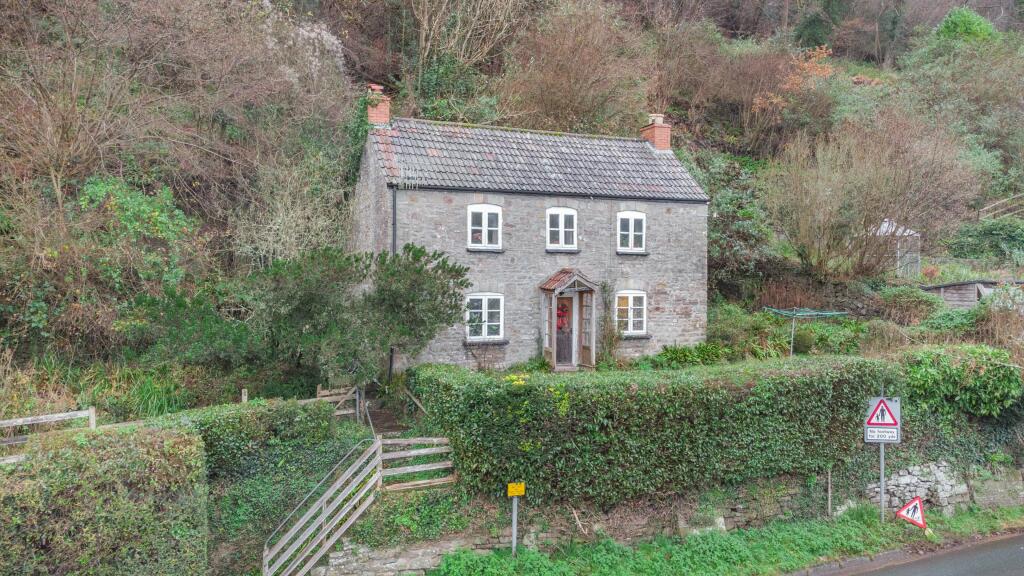 2 bedroom detached house for sale in Tintern, Chepstow, NP16
