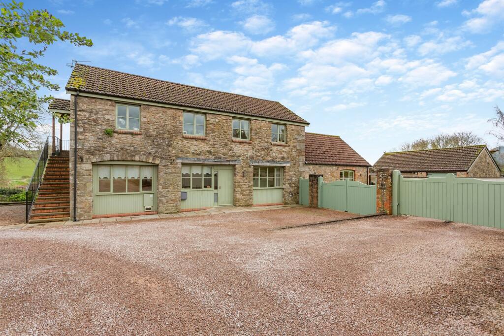 4 bedroom detached house for sale in Rogerstone Grange, Chepstow, NP16