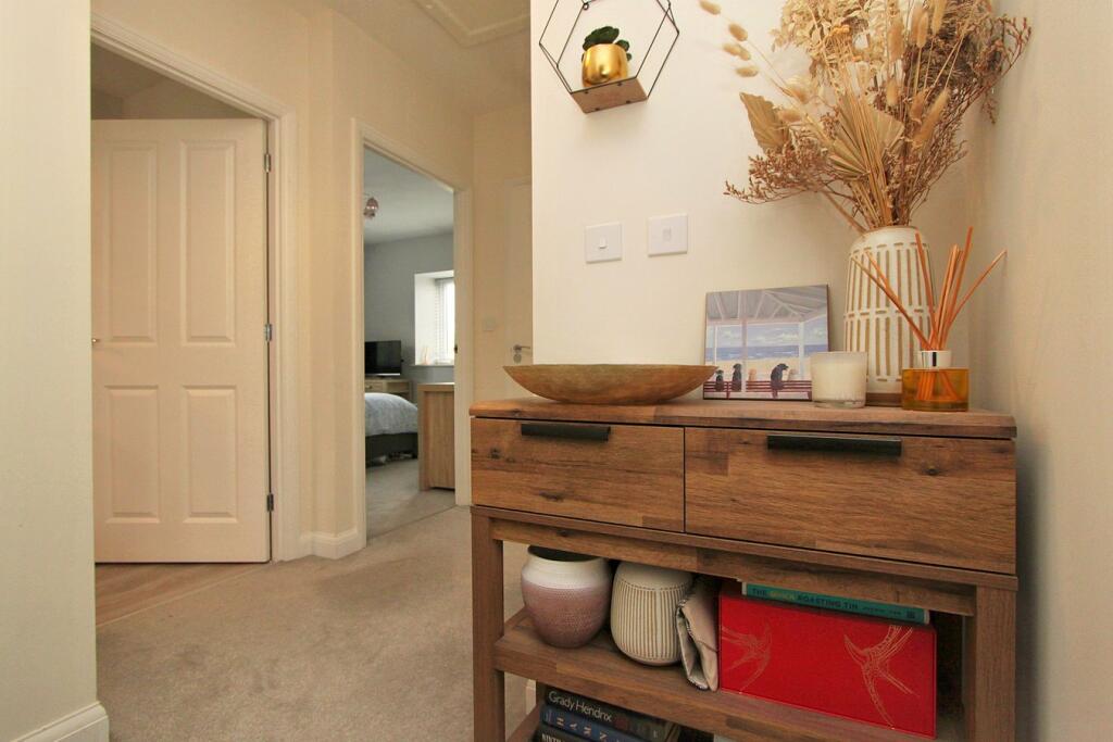 Additional property image - Barley Fields, Thornbury, BS35