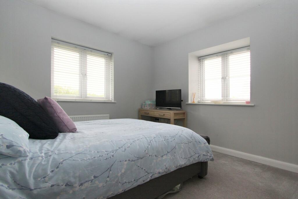 Additional property image - Barley Fields, Thornbury, BS35