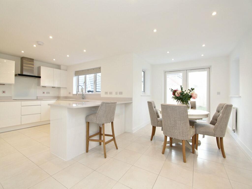 Additional property image - Horse Leaze, Thornbury, BS35