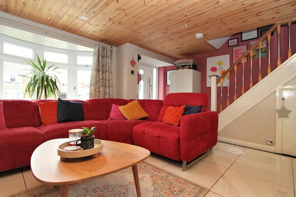 Additional property image - Thicket Walk, Thornbury, BS35
