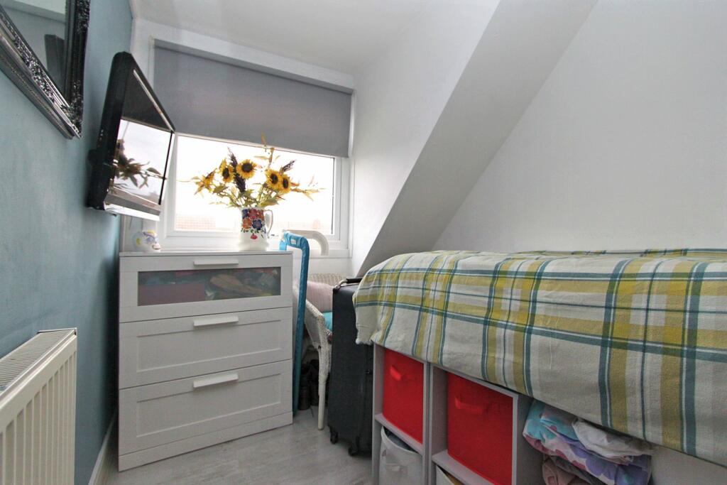 Additional property image - Thicket Walk, Thornbury, BS35