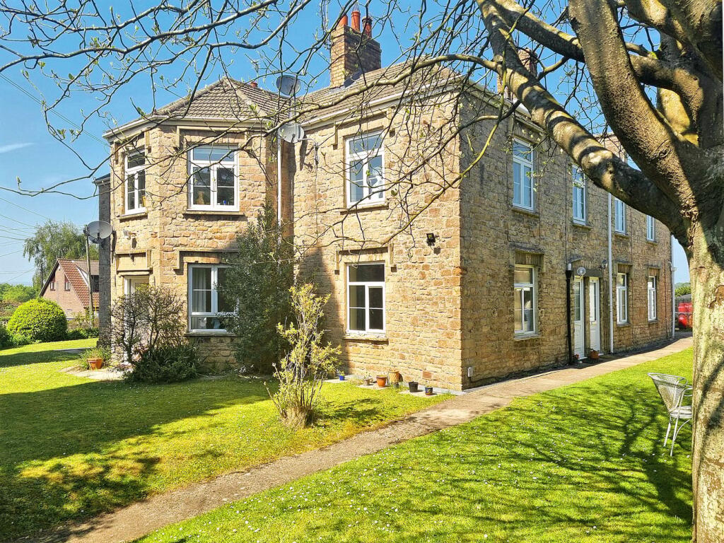 Main image of property: The Scop, Lower Almondsbury, BS32