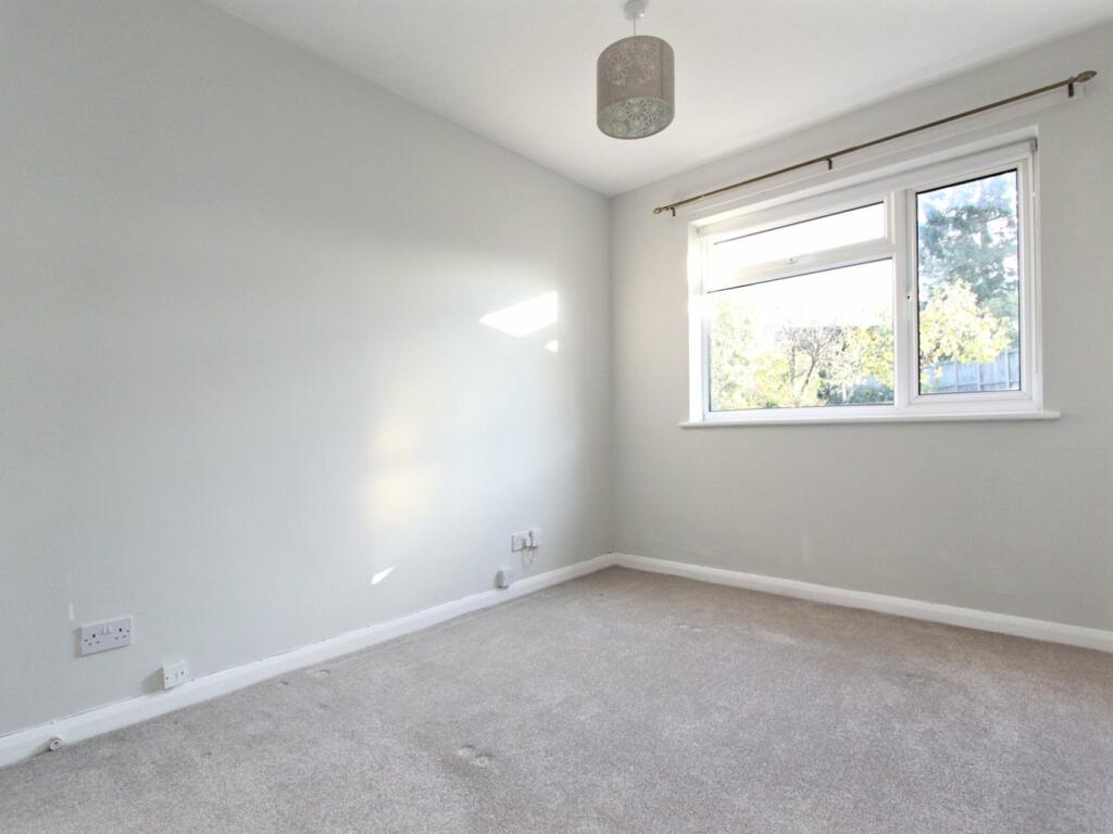 Additional property image - Elmdale Crescent, Thornbury, BS35