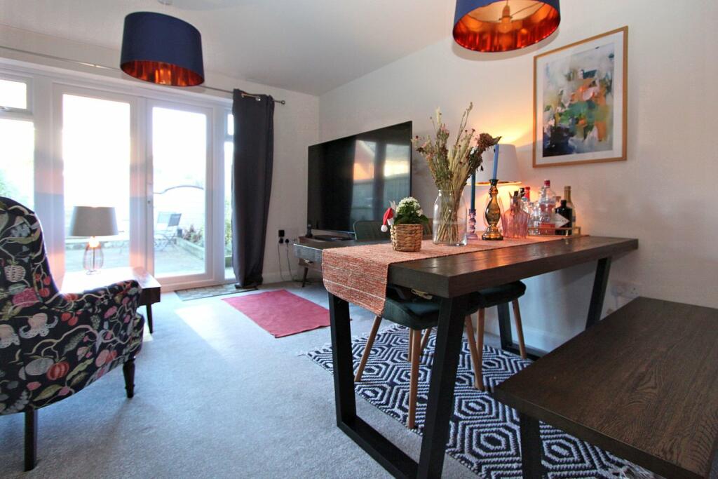 Additional property image - Barley Fields, Thornbury, BS35