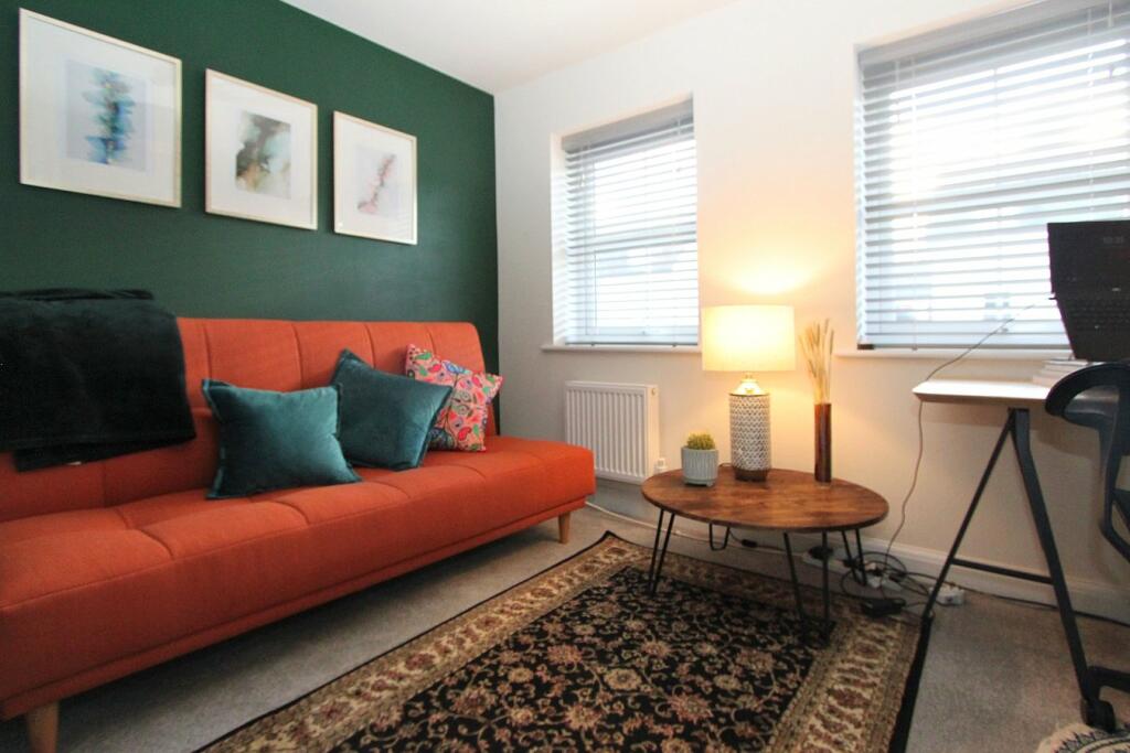 Additional property image - Barley Fields, Thornbury, BS35
