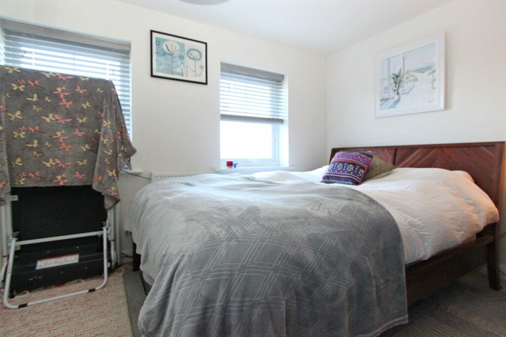 Additional property image - Barley Fields, Thornbury, BS35