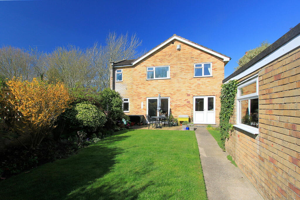Additional property image - Victoria Close, Thornbury, BS35