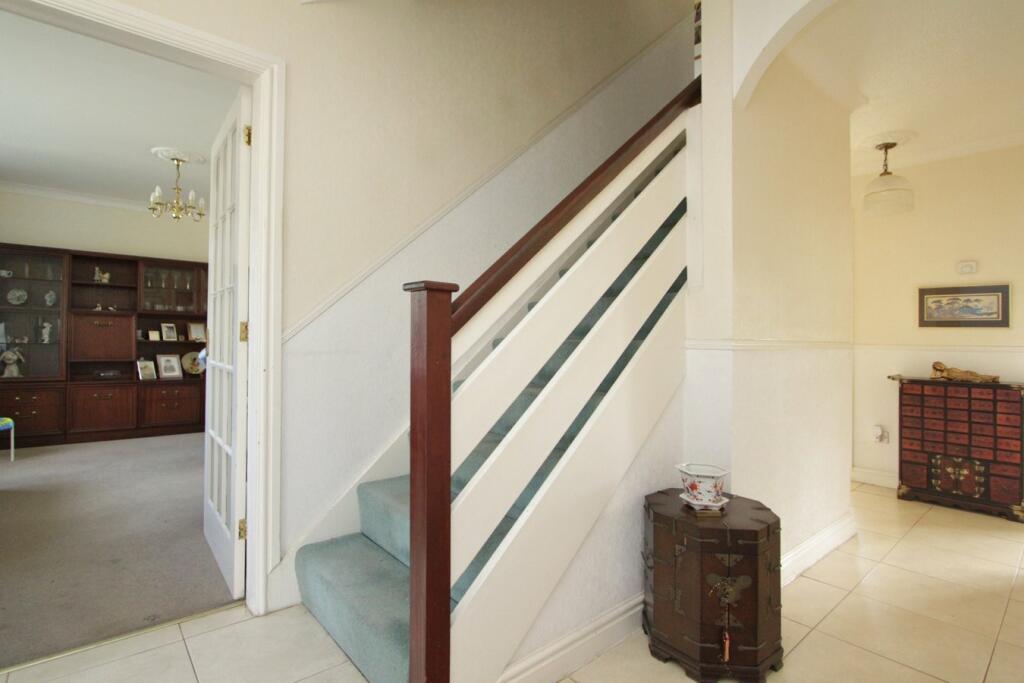 Additional property image - Chatsworth Park, Thornbury, BS35