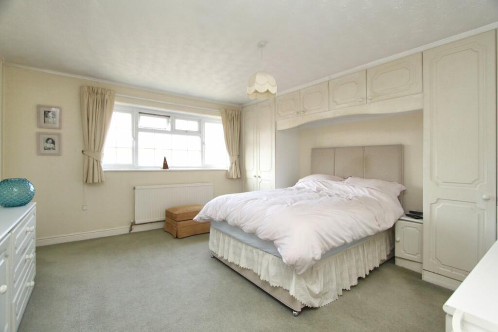 Additional property image - Chatsworth Park, Thornbury, BS35
