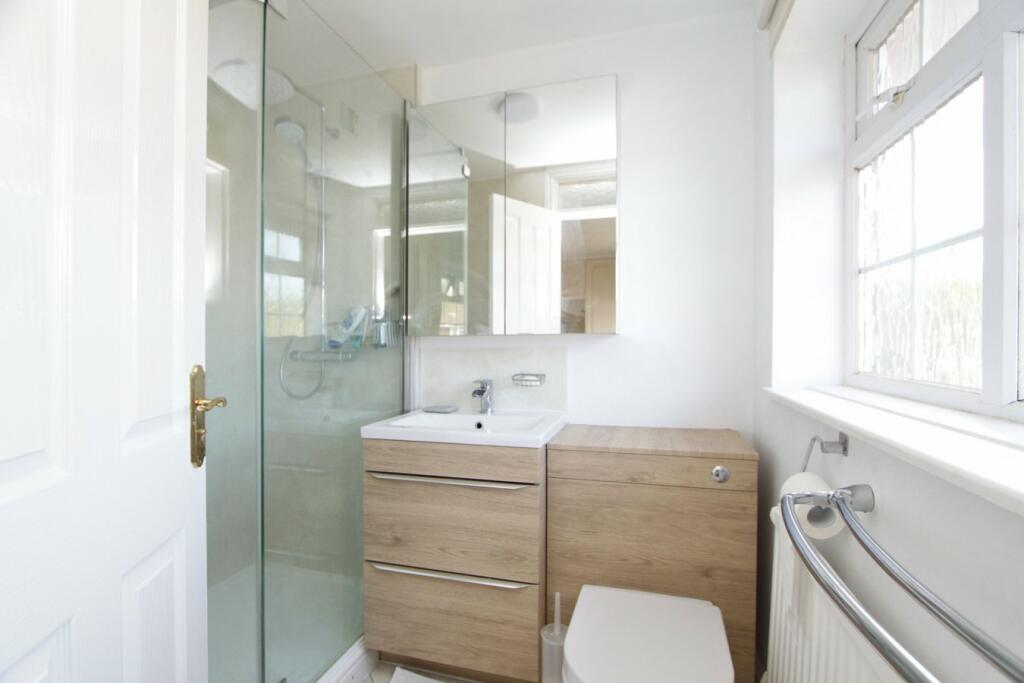 Additional property image - Chatsworth Park, Thornbury, BS35