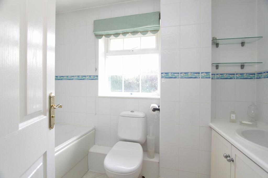 Additional property image - Chatsworth Park, Thornbury, BS35