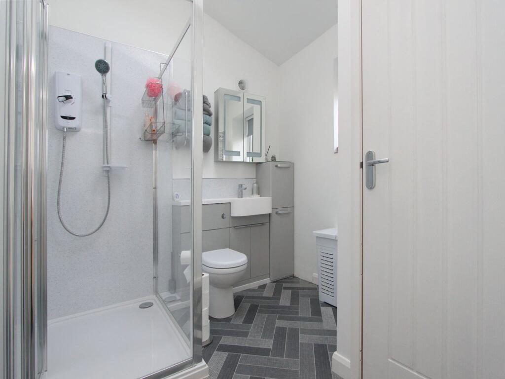 Additional property image - Regents Close, Thornbury, South Gloucestershire, BS35