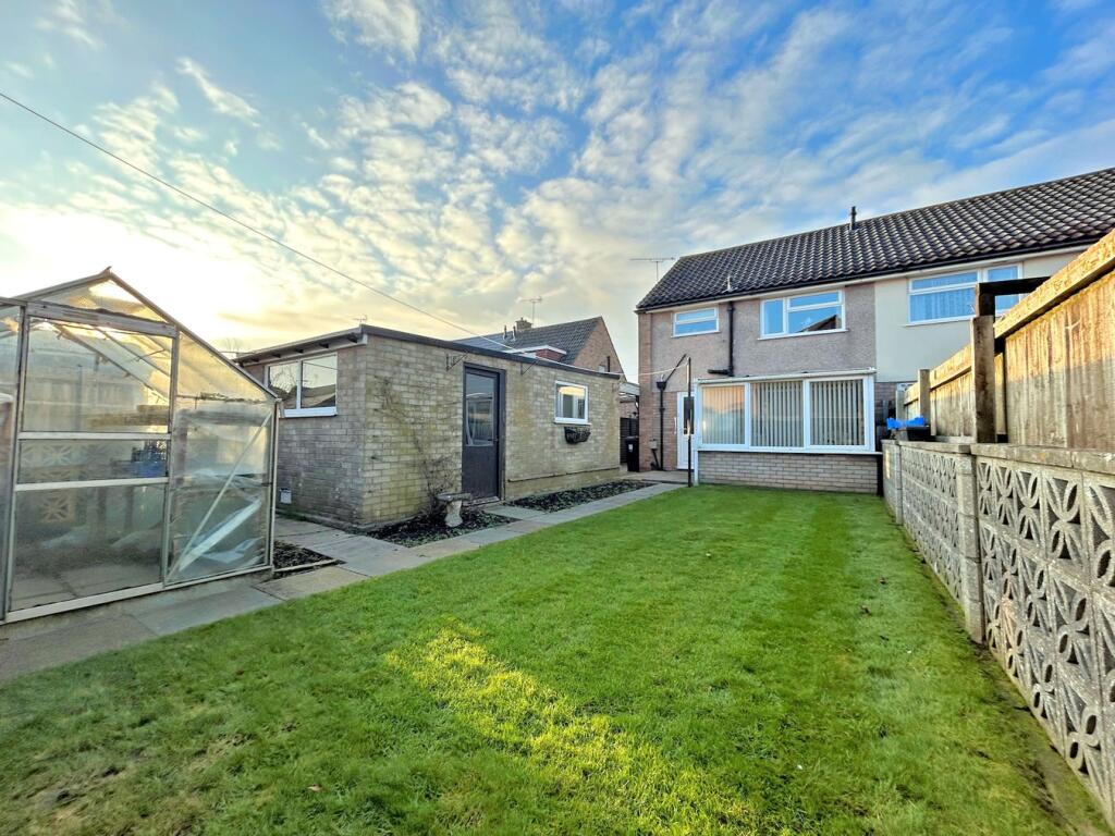 Additional property image - Oakleaze Road, Thornbury, Bristol, BS35
