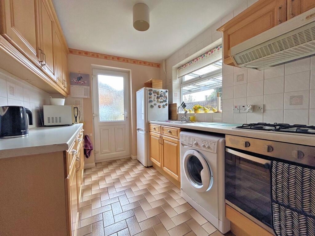 Additional property image - Oakleaze Road, Thornbury, Bristol, BS35