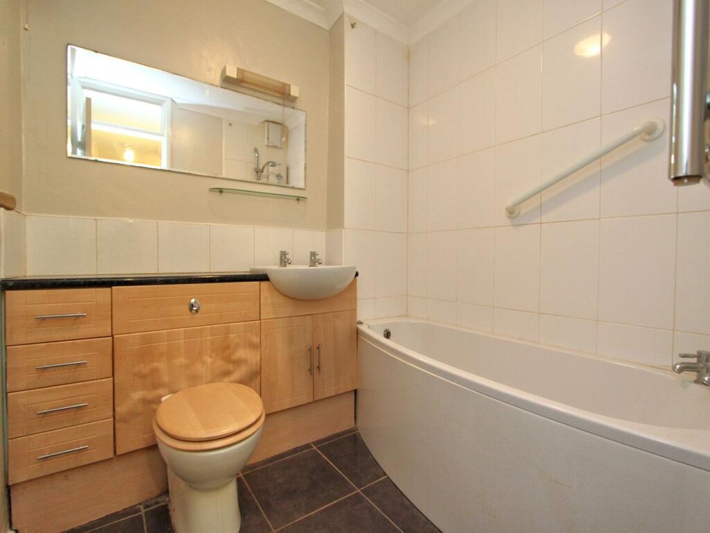 Additional property image - Gloucester Road, Thornbury, South Gloucestershire, BS35
