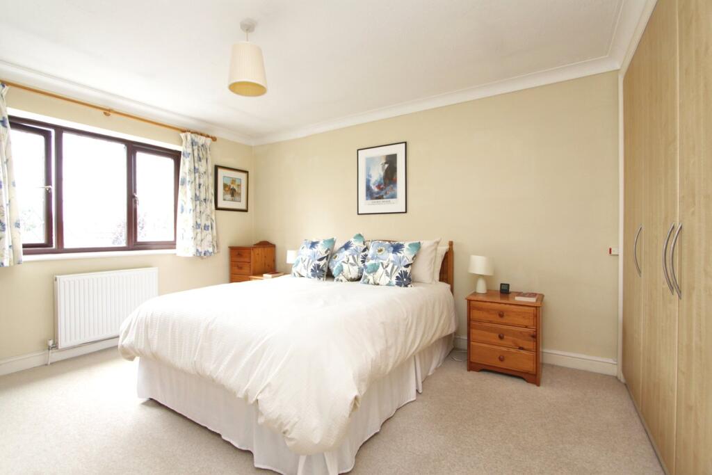 Additional property image - Chatsworth Park, Thornbury, BS35