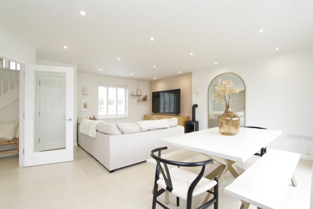 Additional property image - Knapp Road, Thornbury, BS35