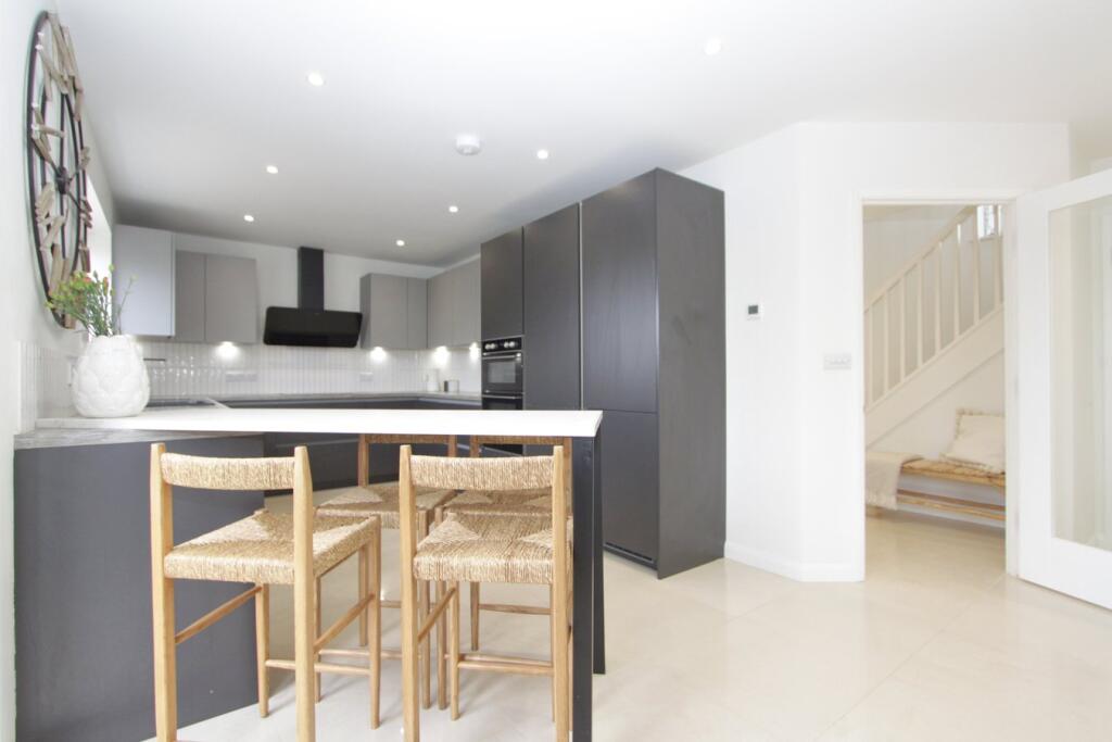 Additional property image - Knapp Road, Thornbury, BS35
