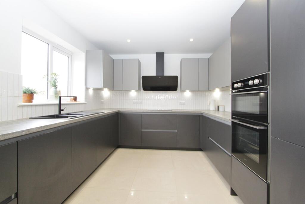 Additional property image - Knapp Road, Thornbury, BS35