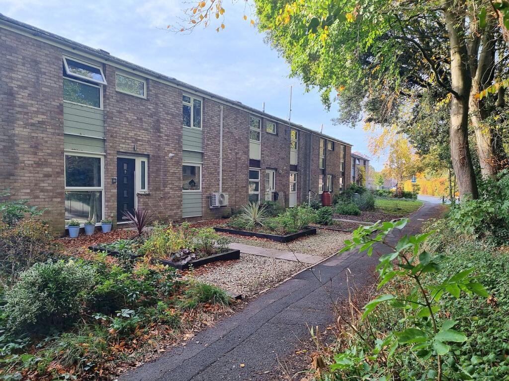 Main image of property: Park Road, Thornbury, South Gloucestershire, BS35