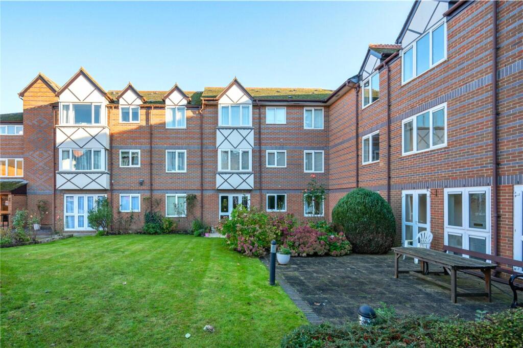 1 bedroom flat for sale in Davis Court, Marlborough Road, St. Albans