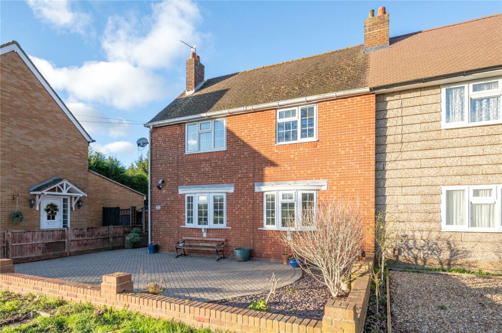 3 bedroom semi-detached house for sale in Butterfield Lane, St. Albans, Hertfordshire, AL1