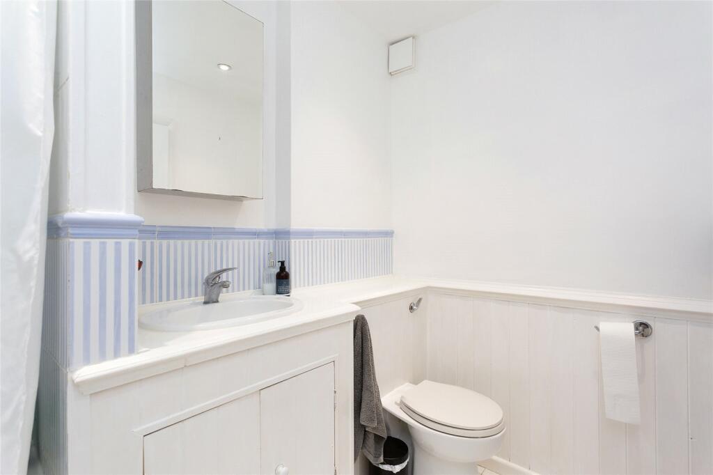 Additional property image - Tudor Road, St. Albans, Hertfordshire