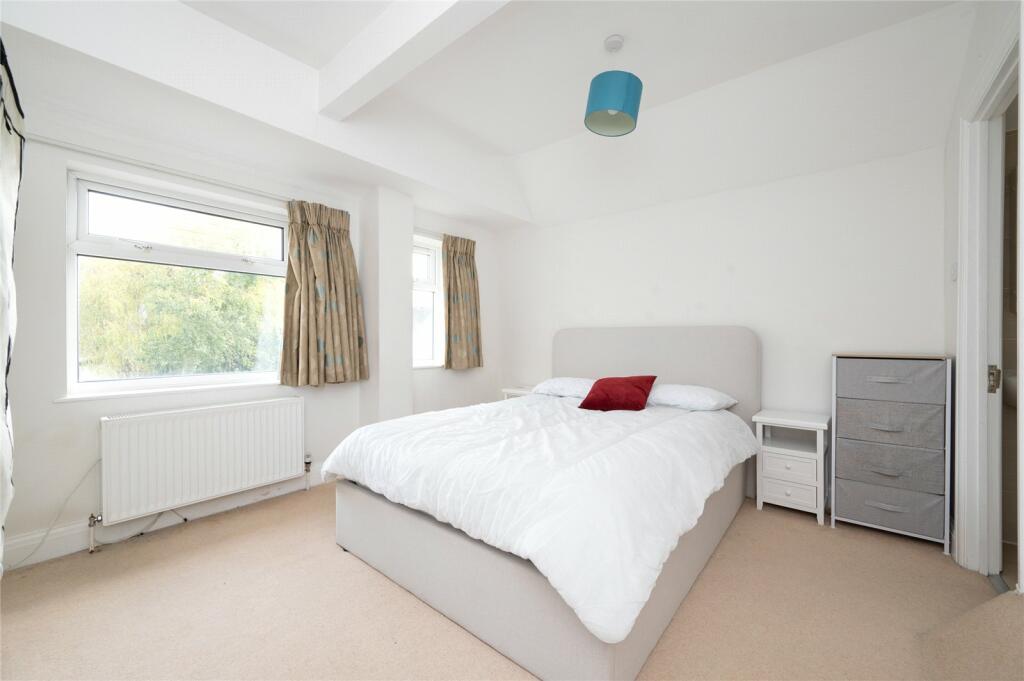 Additional property image - Gurney Court Road, St. Albans, Hertfordshire