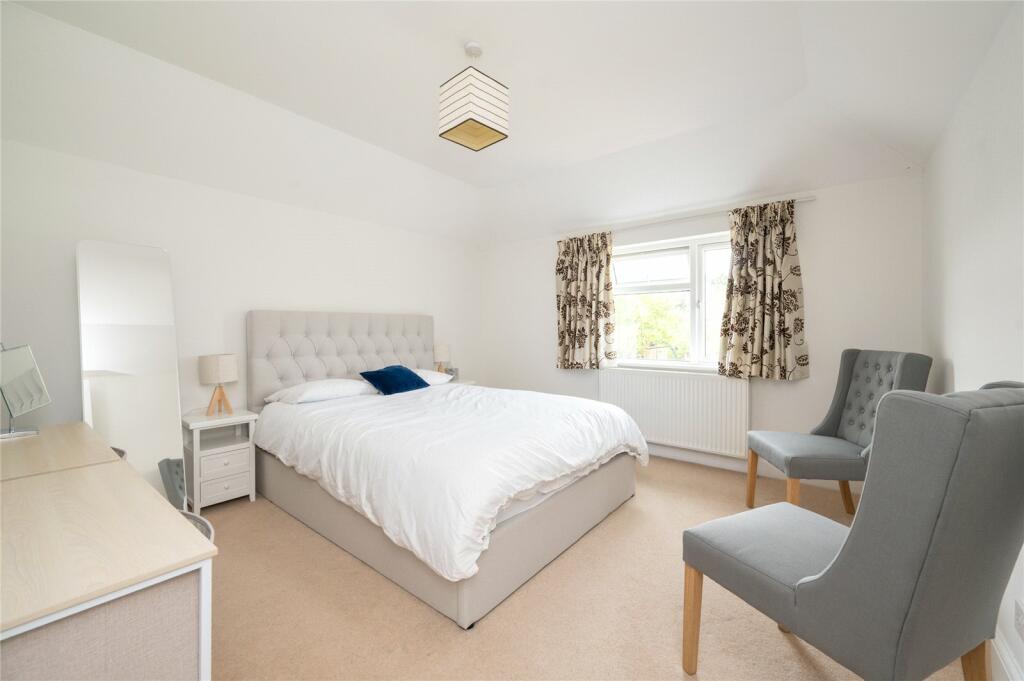 Additional property image - Gurney Court Road, St. Albans, Hertfordshire