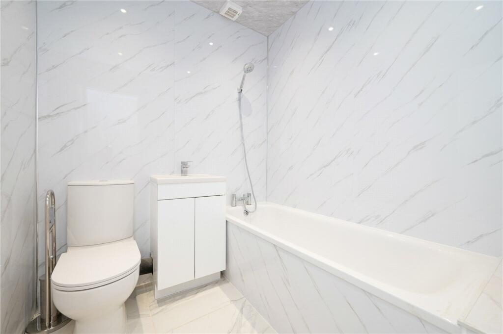 Additional property image - Camp Road, St. Albans, Hertfordshire